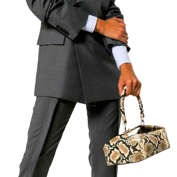 NWT REJINA PYO Olivia Embossed Snakeskin Leather Beige Box Bag Clutch - Picture 1 of 13